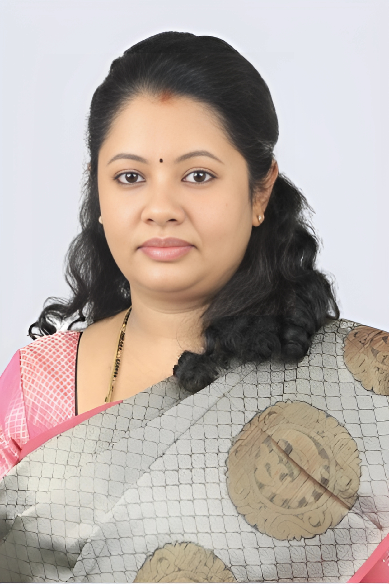 DR. GAYATHRI G